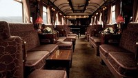Venice Simplon Orient Express menawarkan keanggunan yang tak lekang oleh waktu. Sebagian besar gerbong VSOE berasal dari tahun 1920-an atau 1930-an, untuk memberikan pengalaman unik dengan biaya US$ 1.900. Istimewa/Luxatic.