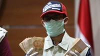 Ada total duit Rp 3.369.531.000, SGD 23.100, dan USD 3.200 yang diamankan dalam kasus yang berawal dari OTT ini. (Foto: Agung Pambudhy-detikcom).