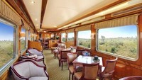 Blue train, seperti namanya kereta ini berwarna biru yang menghubungkan dua kota di Afrika Selatan, Cape Town dan Pretoria. Kendaraan mewah ini dapat dibandingkan dengan hotel bintang lima yang mampu menampung hingga 80 penumpang. Istimewa/Luxatic.