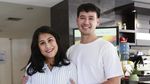Wajah Bahagia Tarra Budiman dan Istri Dikaruniai Anak Pertama
