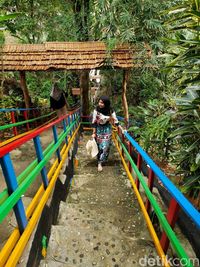 Yang Keren dari Maluku Tengah: Pantai Batu Lubang