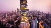 Mukesh Ambani membuat gedung pencakar langit untuk dirinya sendiri dan menghabiskan US$ 2 miliar. istimewa/ppcorn.