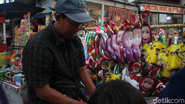 Meski menyenangkan, waspadai juga berbagai risiko tak terduga saat meniup terompet.