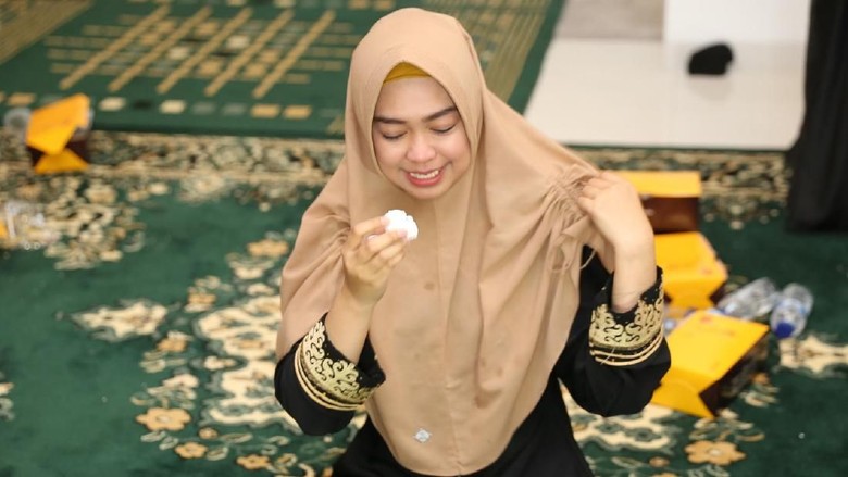 Mata Ria Ricis Berkaca-kaca Cerita soal Rumah Impiannya
