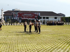 Akhir Tahun, 15 Polisi di Polda Jateng Dipecat
