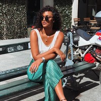 Dorcas Kasinde asal Kongo mengalahkan Chiamaka Nnaemeka dari Nigeria dan Gladys Kayumba dari Zambia dalam tiga besar ajang Miss Africa 2018 yang diikuti Ratu Kecantikan se-Afrika itu. Foto: Instagram @dorcas_dienda