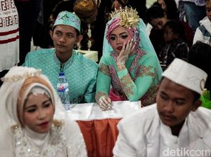Ratusan Pasangan Ikuti Nikah Massal Jelang Tahun Baru