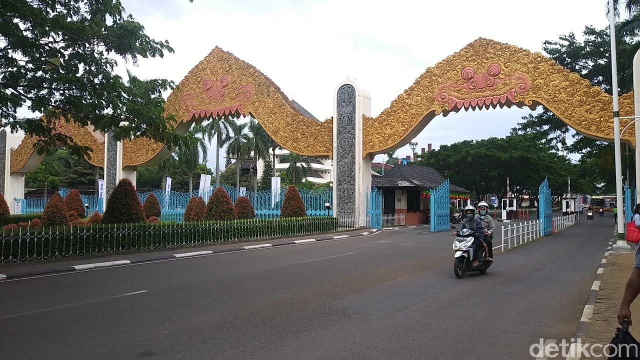 Jelang Tahun Baru 2019 di TMII