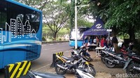 Fasilitas publik pun juga mudah diakses ke TMII, Salah satunya dengan menggunakan bus Transjakarta (Johanes Randy/detikTravel)