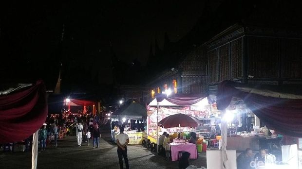 Anjungan Daerah TMII Bersolek Manjakan Pengunjung di Malam Tahun Baru