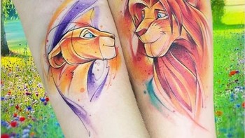 Tatapan cinta Simba si Lion King. (Foto: Brightside)