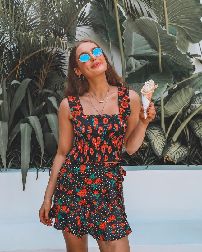 Rozanna memenangkan ajang Miss Universe Ireland di tahun 2010. Ia pun mewakili Irlandia di Miss Universe 2010, dan masuk sampai peringkat 10 besar. Foto: Dok. Instagram/Rozanna Purcell