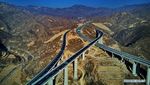 Cantiknya Jalan Tol di China Melintasi Gunung dan Lembah