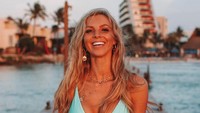 Hannah Polites merupakan selebgram yang terkenal di Australia. Tidak hanya cantik, dia juga suka traveling dan juga kerap membagikan menu dietnya kepada followernya. (hannahpolites/Instagram)
