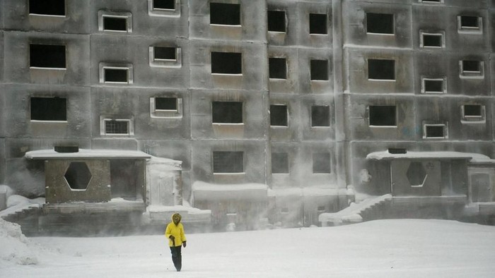 Kota Penuh Polusi, Matahari pun Enggan Terbit