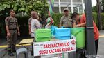PKL Mulai Gelar Lapak di Kawasan Bundaran HI