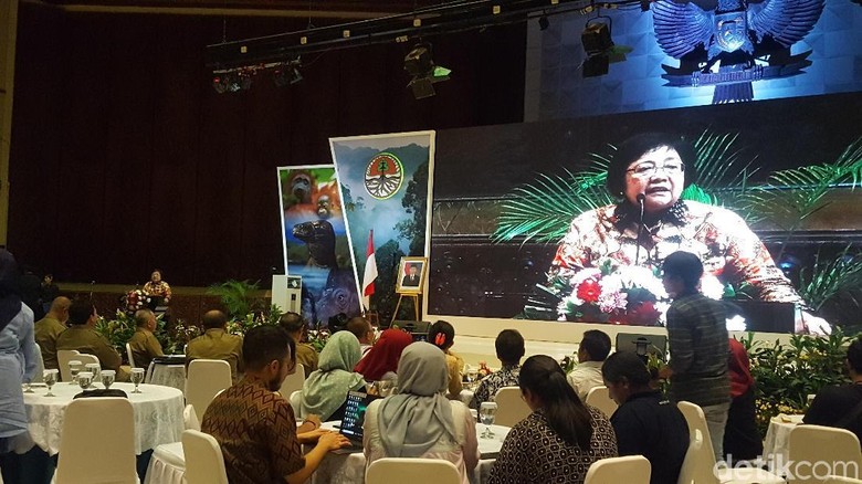 Menteri Siti: Jajaran Kementerian LHK Tak Boleh Terpengaruh Politik Menteri Siti: Jajaran Kementerian LHK Tak Boleh Terpengaruh Politik