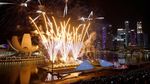 Pesta Kembang Api di Marina Bay Keren Banget