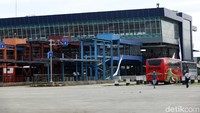 Kepala Dinas Perhubungan Kota Tangsel Sukanta juga menambahkan, masih banyak yang harus dibenahi di Terminal Pondok Cabe di bidang sarana dan prasarananya. Tentunya untuk penyempurnaan Terminal Pondok Cabe, terutama untuk jalan masuk yang harus diperlebar 24 RW, melintang dari arah depan pintu masuk Universitas Terbuka.