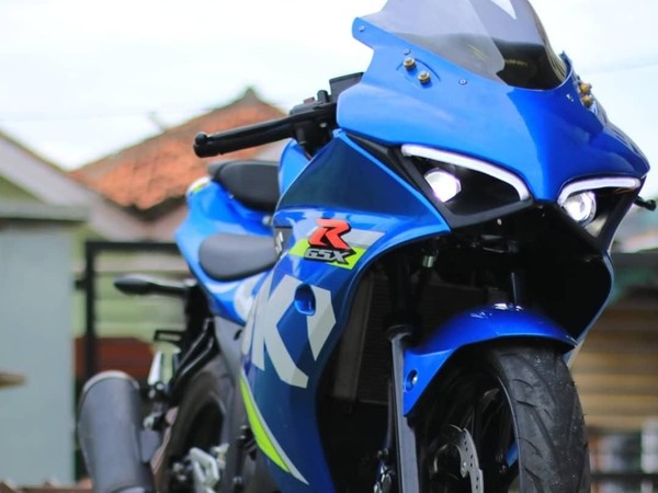 Gsx shop r150 panigale