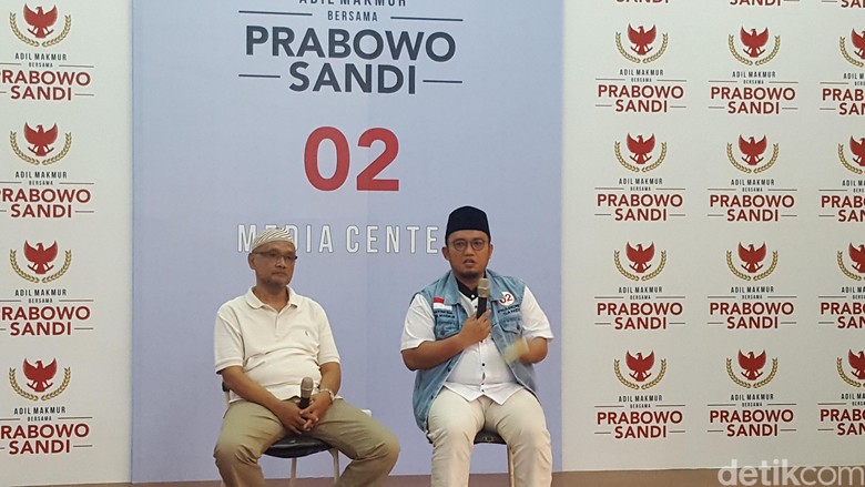 Prabowo-Sandiaga Akan Paparkan Visi Misi Ala Town Hall Meeting AS Prabowo-Sandiaga Akan Paparkan Visi Misi Ala Town Hall Meeting AS