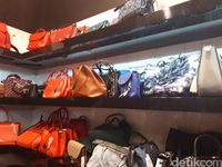 Serbu Gelaran Sale Guess yang Diskon All Item 50% di Kota Kasablanka