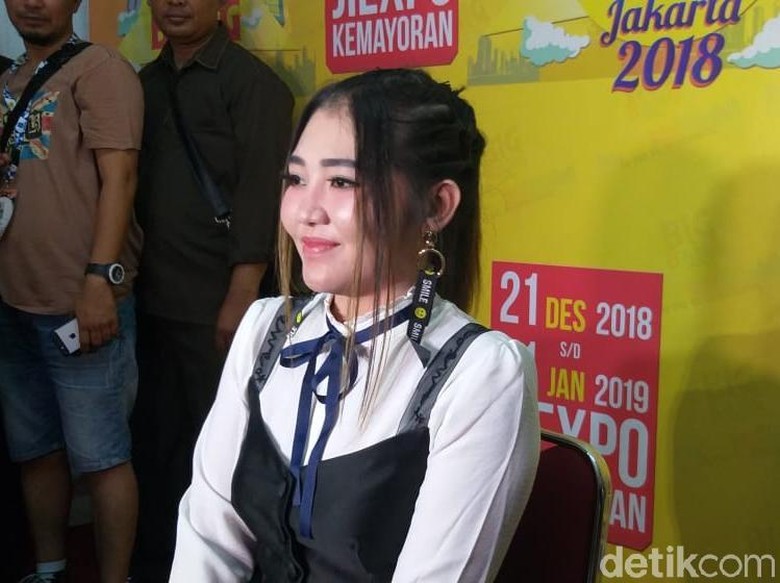 Selalu Ditanya Kapan Nikah saat Lebaran, Via Vallen Emosi