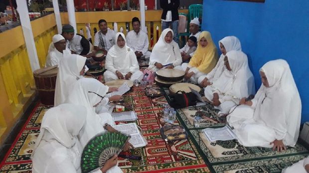 Warga Waihaong sambut tahun baru 2019 dengan zikir dan doa bersama