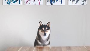 Gemas! Anjing Jago Lukis yang Karyanya Laku Dijual Rp 548 Ribu
