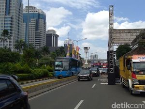 Potret Kondisi Lalin di Jalan MH Thamrin Jelang Car Free Night