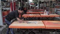 Sepinya lokasi binaan ini dikarenakan masih maraknya para PKL yang berjualan di kawasan Kota Tua.