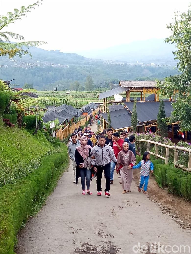 Wisata Cafe Sawah Pujon Kidul