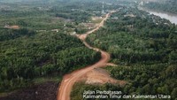 Dikutip dari Instagram Kementerian PUPR, Ketersediaan infrastruktur di perbatasan juga diperlukan untuk akses masyarakat daerah terisolir dan pemerataan hasil-hasil pembangunan. Pool/Kementerian PUPR.