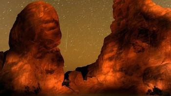 9. Hujan meteor Geminids aktif pada 4-17 Desember. Puncaknya terjadi pada 13-14 Desember yang biasanya menampilkan 120-160 meteor setiap jam. Sama seperti Quadrantids, hujan meteor ini tidak berasal dari komet tapi dari objek mirip asteroid. Foto: Ethan Miller/Getty Images.