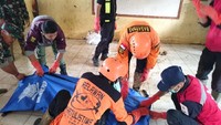 Iwan menuturkan hingga kini situasi masih panik. Ketua RT dan RW belum bisa dimintai keterangan lebih jauh bahkan oleh pihak desa. (Foto: Dok. BNPB)