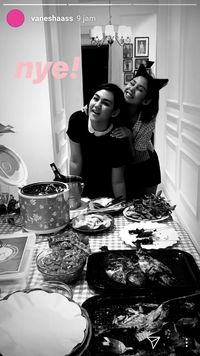 Serunya Pesta BBQ Sissy Prescillia Bareng Vanesha Prescilla dan Jevin Julian