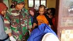 Ratapan Pilu Keluarga Korban Longsor Sukabumi