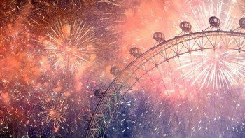 Warna-warni kembang api menghiasi London Eye. Foto: Dan Kitwood/Getty Images