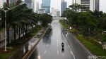 Hari Pertama 2019, Jakarta Diguyur Hujan Lalin Lengang