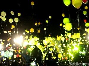 Natal dan Tahun Baru, Orang Indonesia Kian Getol Internetan