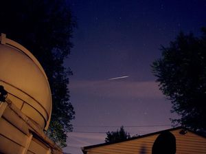 Supermoon hingga Hujan Meteor Hiasi Malam di Bulan April