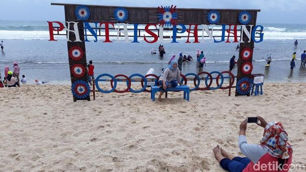 Libur Tahun Baru, Pantai Gunungkidul Relatif Sepi Pengunjung