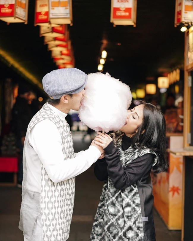 Momen Seru Kulineran Istri Tarra Budiman Hingga Sananthachat
