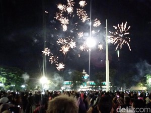 Polisi Janji Bubarkan Konvoi-Kerumunan Pesta Tahun Baru di Bandung