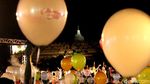 Foto: 1.500 Balon Tahun Baru Terbang di Candi Borobudur