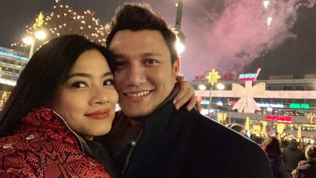 Potret Keluarga Titi Kamal Rayakan Malam Tahun Baru di Jerman