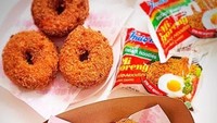  Masyarakat Australia memang terkenal dengan pecinta mie goreng. Beberapa waktu yang lalu, sosial media dihebohkan dengan donat dari mie goreng asal Indonesia. Dan nggak lama kemudian, beberapa kafe di Indonesia mengikuti. Foto: Istimewa