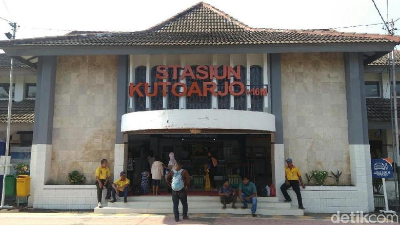 Penumpang KA Selama Libur Akhir Tahun di Daop 5 Purwokerto Naik 5% Penumpang KA Selama Libur Akhir Tahun di Daop 5 Purwokerto Naik 5%