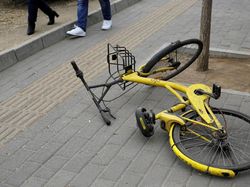 Kuburan Jutaan Sepeda, Masih Bagus Tapi Dibuang