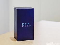 Unboxing Oppo R17 Pro, Menawan dari Berbagai Sisi